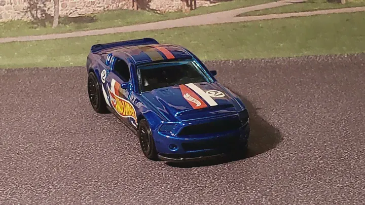 GARY'S HOT WHEELS COLLECTION FORD SHELBY GT 500 SUPER SNAKE