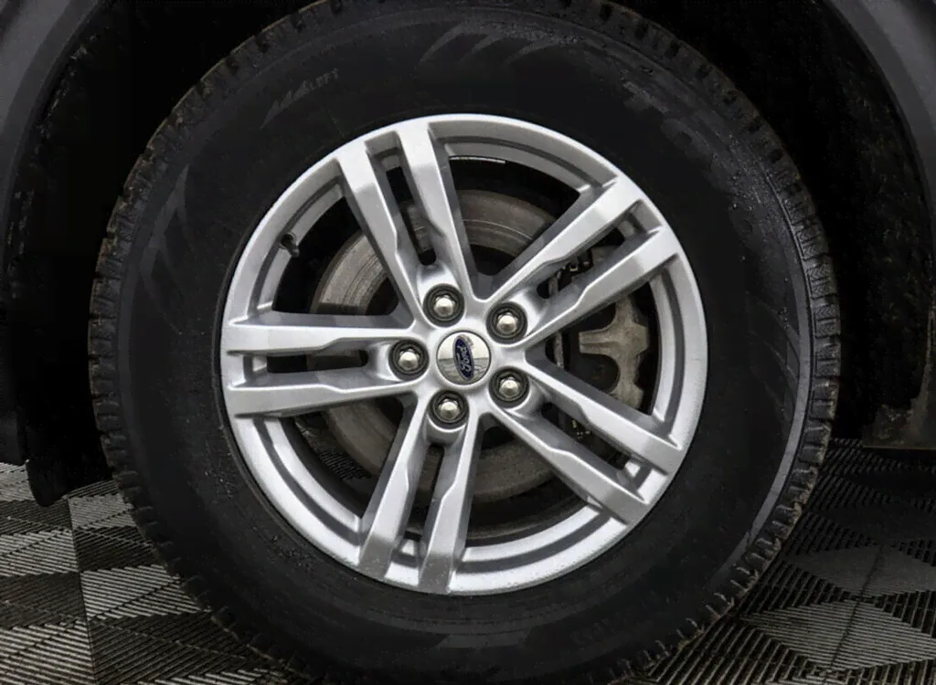 Ford Explorer 6-1