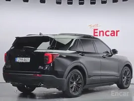 Ford Explorer 6 2024 года