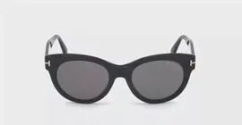 Солнцезащитные очки Tom Ford TF741 01A