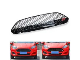 Ford Fiesta Рестайлинг 2013 Решетка радиатора в стиле ST