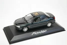 ford mondeo MK2 1996 GHIA FACELIFT 4P VERT FONCE MINICHAMPS 1/43 SEDAN GREEN